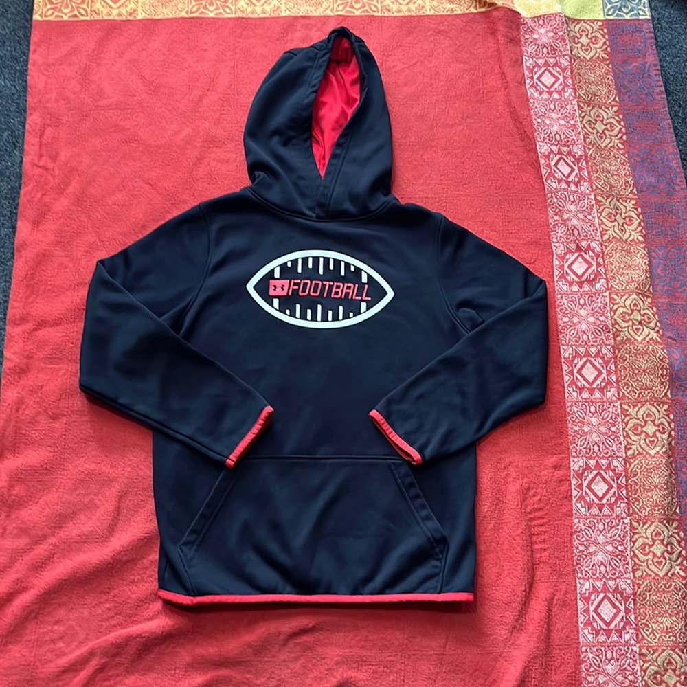 Under Armour Sz Med 10/12 football hoodie EUC bundle to save